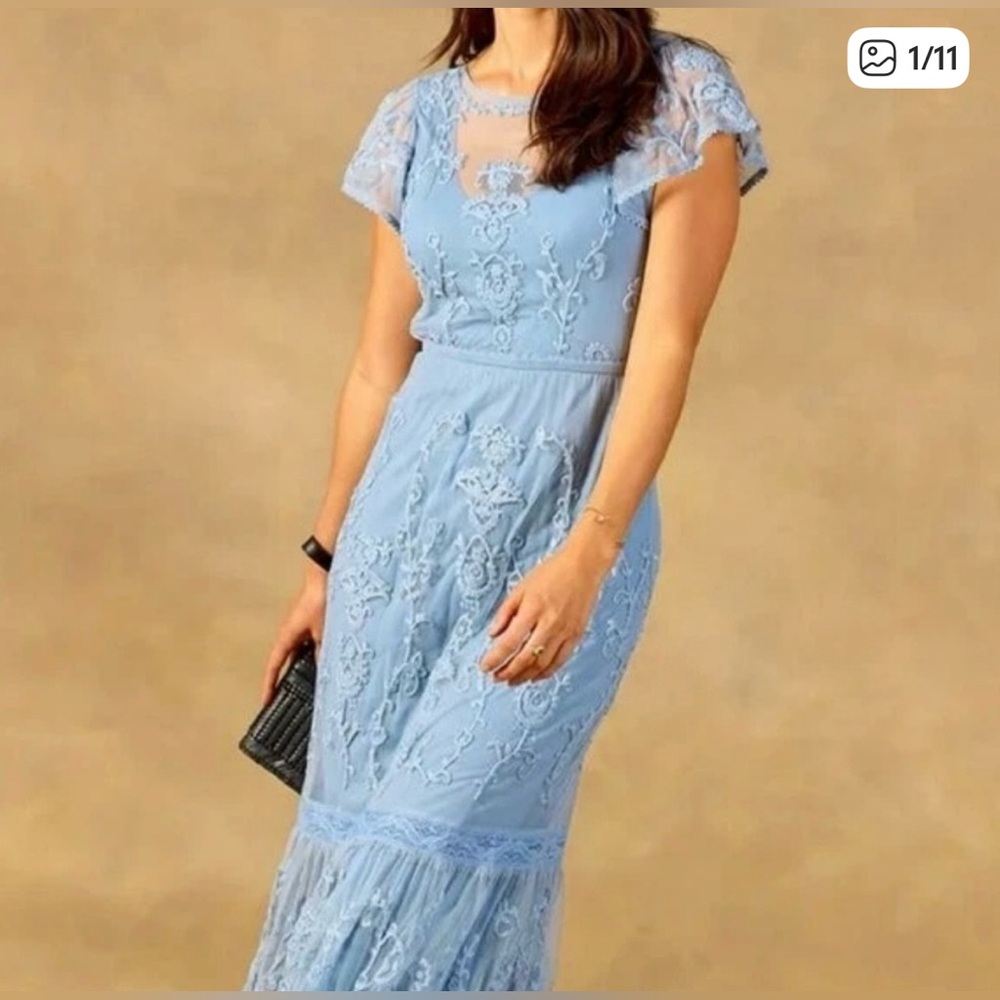 Elegant Light Blue Lace Maxi Dress